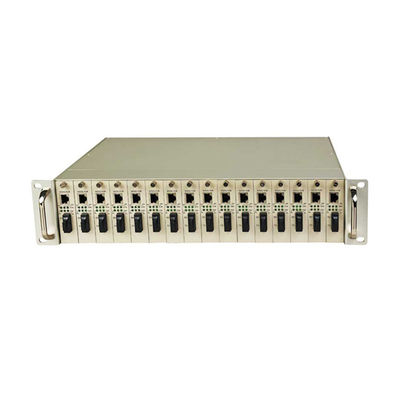 16 khe cắm Bộ chuyển đổi phương tiện truyền thông Ethernet cáp quang 19 inch 2U Khung gầm Giá đỡ kép