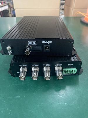 Định nghĩa tiêu chuẩn 4 kênh Analog BNC sang Sợi với Bộ chuyển đổi quang học video RS485 20KM