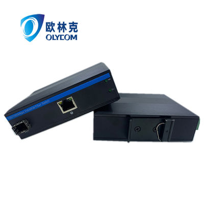 Chuyển đổi phương tiện truyền thông chắc chắn Poe 15.4W 30W 10/100m Ethernet nhanh không quản lý Ce Din Rail