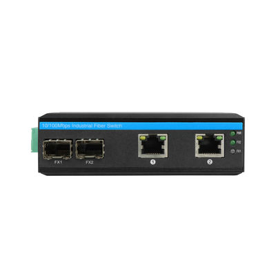 Bộ chuyển mạng công nghiệp CE 10 / 100Mbps 2 cổng SFP và 2 cổng Ethernet